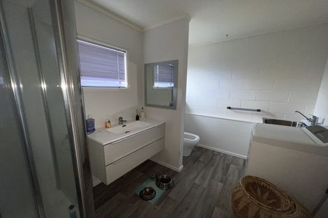 Photo of property in 50 Redwing Street, Browns Bay, Auckland, 0630