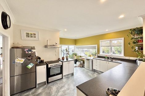 Photo of property in 20 Waikare Avenue, Waiwhetu, Lower Hutt, 5010