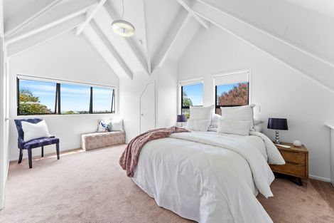 Photo of property in 6 Elliston Crescent, Stanmore Bay, Whangaparaoa, 0932