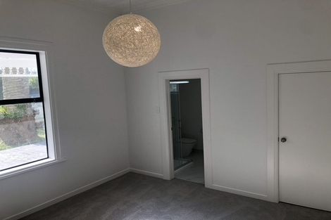 Photo of property in 59 Aroha Avenue, Sandringham, Auckland, 1025