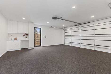 Photo of property in 11 Stoneleigh Drive, Wanaka, 9305