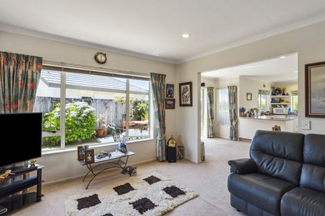 Photo of property in 4 Monterosso Place, Paraparaumu Beach, Paraparaumu, 5032