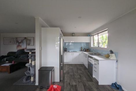 Photo of property in 79a Martin Road, Paraparaumu Beach, Paraparaumu, 5032