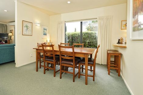 Photo of property in 66 Sandwich Road, St Andrews, Hamilton, 3200