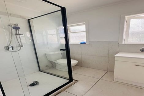 Photo of property in 2/2 Kelvin Road, Papakura, 2110