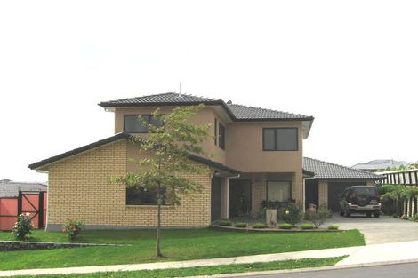 Photo of property in 17 Lake Panorama Drive, Henderson, Auckland, 0612