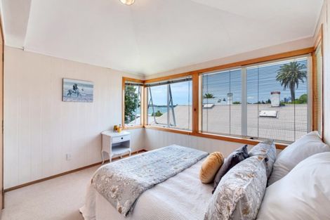 Photo of property in 103 Queen Street, Northcote Point, Auckland, 0627