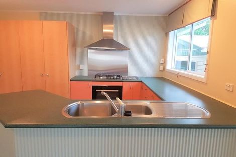 Photo of property in 30 Inlet View, Titahi Bay, Porirua, 5022