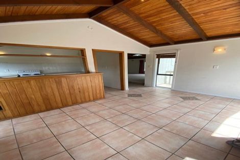 Photo of property in 180 Greenhithe Road, Greenhithe, Auckland, 0632