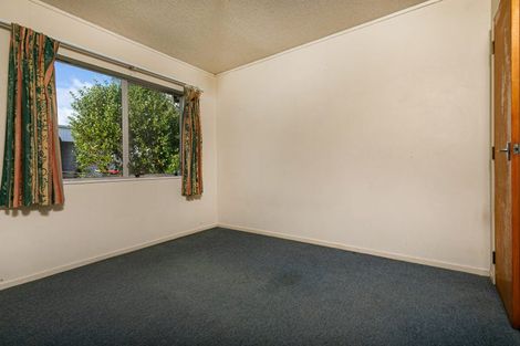 Photo of property in 1/21 Takapu Street, Henderson, Auckland, 0612
