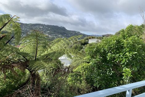 Photo of property in 5a Jerome Way, Crofton Downs, Wellington, 6035