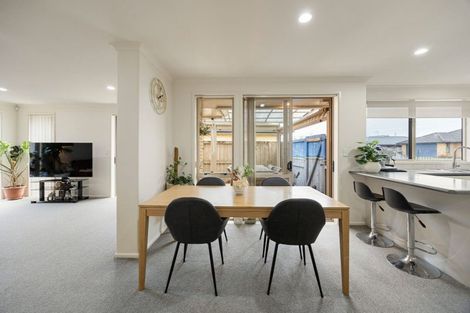 Photo of property in 6 Saint Johns Avenue, Hamilton East, Hamilton, 3216