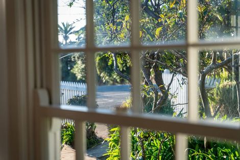Photo of property in 134 Wellington Road, Paekakariki, 5034