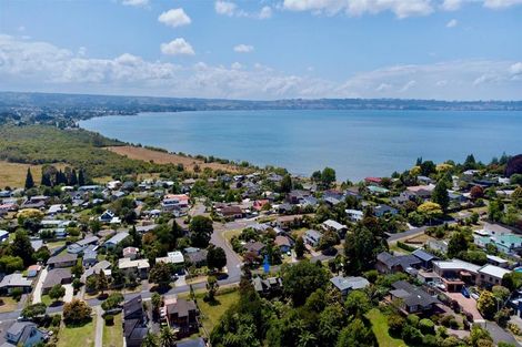 Photo of property in 62 Grand Vue Road, Kawaha Point, Rotorua, 3010
