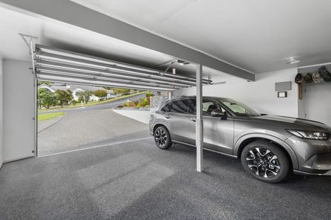 Photo of property in 11 Vista Motu, Red Beach, 0932