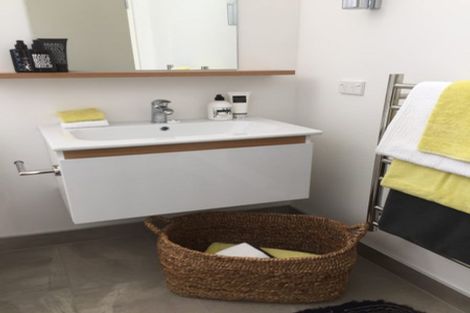 Photo of property in 4/53a Powell Street, Avondale, Auckland, 1026