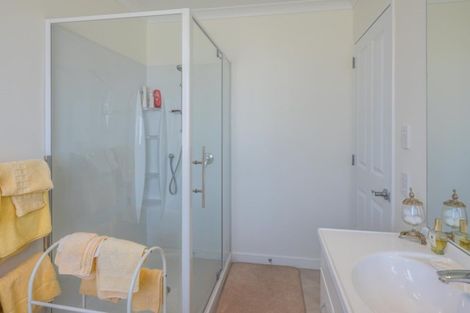 Photo of property in 14 Petrel Close, Paraparaumu Beach, Paraparaumu, 5032