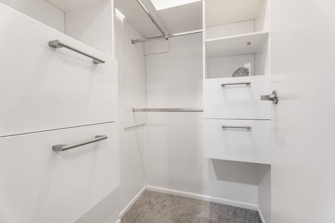 Photo of property in 90 Sandspit Road, Shelly Park, Auckland, 2014