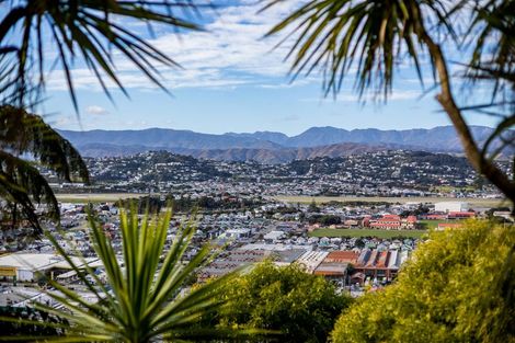 Photo of property in 114 Duncan Terrace, Kilbirnie, Wellington, 6022