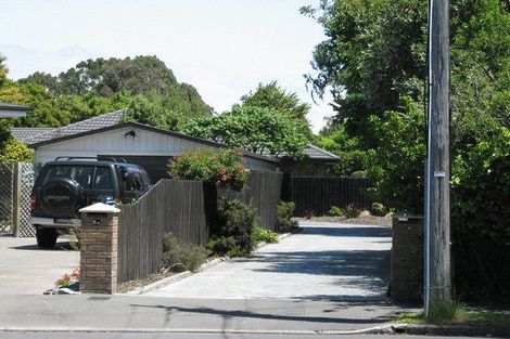 Photo of property in 5A Farndale Place Avonhead Christchurch City