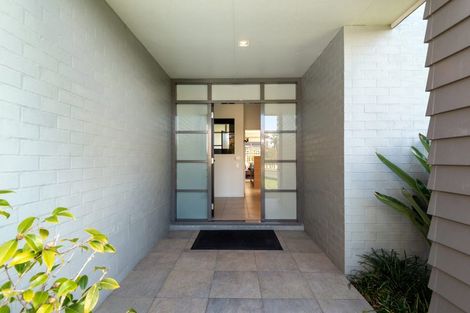 Photo of property in 31 Oakway Drive, Schnapper Rock, Auckland, 0632