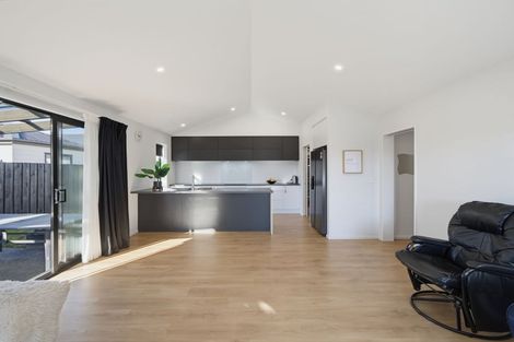 Photo of property in 50 Blakes Road, Belfast, Christchurch, 8051