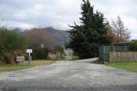 Photo of property in 204 Beacon Point Road, Wanaka, 9305