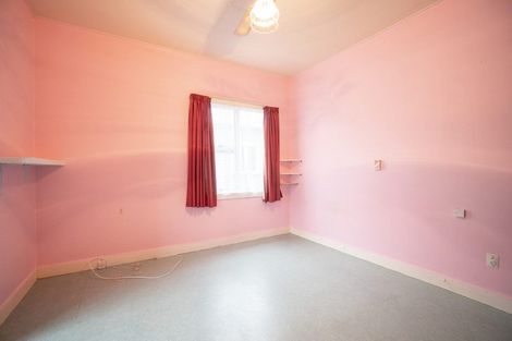 Photo of property in 75 Bryant Street, Takaro, Palmerston North, 4412