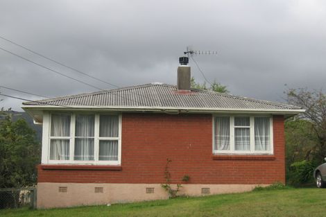 Photo of property in 67 Logie Street, Stokes Valley, Lower Hutt, 5019