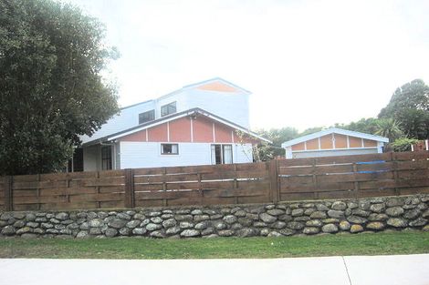 Photo of property in 1 Miriona Grove, Paekakariki, 5034