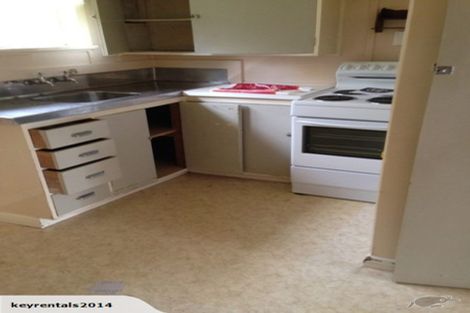 Photo of property in 82-88 Strand Crescent, Naenae, Lower Hutt, 5011