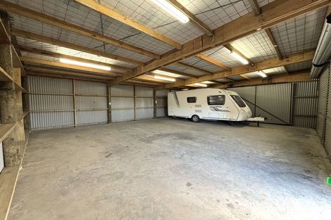 Photo of property in 17 Side Street, Clinton, 9534