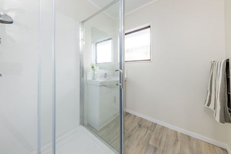 Photo of property in 8 Justamere Place, Weymouth, Auckland, 2103