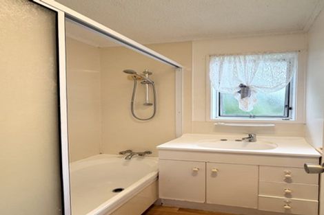 Photo of property in 2/12 Velma Road, Hillcrest, Auckland, 0627