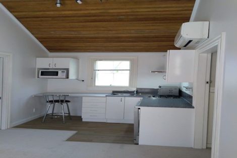 Photo of property in 9 Hastings Parade, Devonport, Auckland, 0624