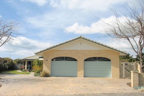 Photo of property in 29 Monterey Key, Papamoa Beach, Papamoa, 3118