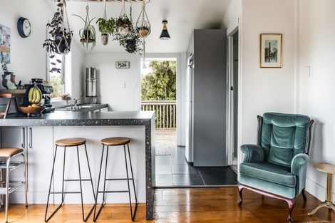 Photo of property in 15 Violet Street, Raglan, 3225