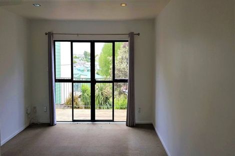 Photo of property in 42 Park Avenue, Papatoetoe, Auckland, 2025