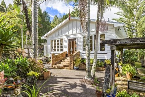 Photo of property in 147 Carter Road, Oratia, Auckland, 0604