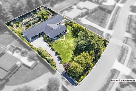 Photo of property in 72 Oakgrove Drive, Rangiora, 7400