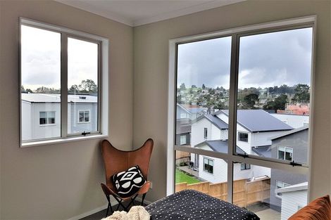 Photo of property in 64 Manutewhau Road, Massey, Auckland, 0614