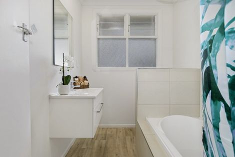 Photo of property in 10a Stirling Grove, Greerton, Tauranga, 3112