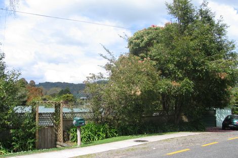 Photo of property in 33 Okareka Loop Road, Lake Okareka, Rotorua, 3076
