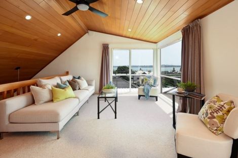 Photo of property in 2/158 Bucklands Beach Road, Bucklands Beach, Auckland, 2012