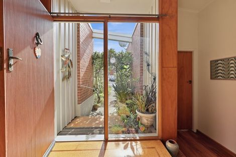Photo of property in 37 Derwent Street, Helensburgh, Dunedin, 9010