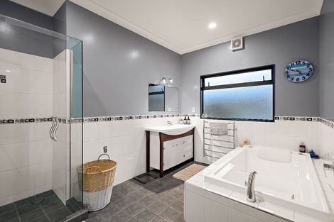 Photo of property in 241 Royal Road, Massey, Auckland, 0614