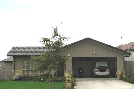 Photo of property in 19 Lake Panorama Drive, Henderson, Auckland, 0612