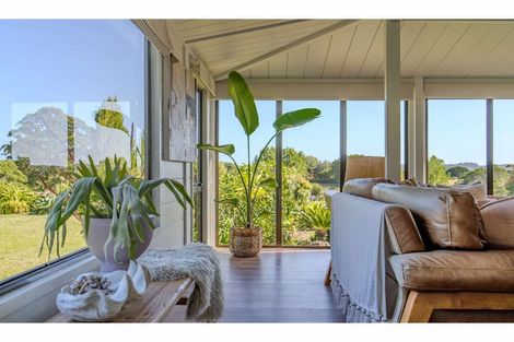 Photo of property in 70 Edmonds Road, Kerikeri, 0293