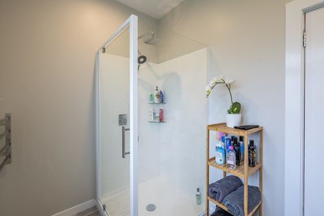 Photo of property in 13 Kings Drive, Levin, 5510