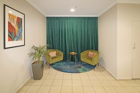 Photo of property in Atrium Towers, 2e/154 The Terrace, Wellington Central, Wellington, 6011